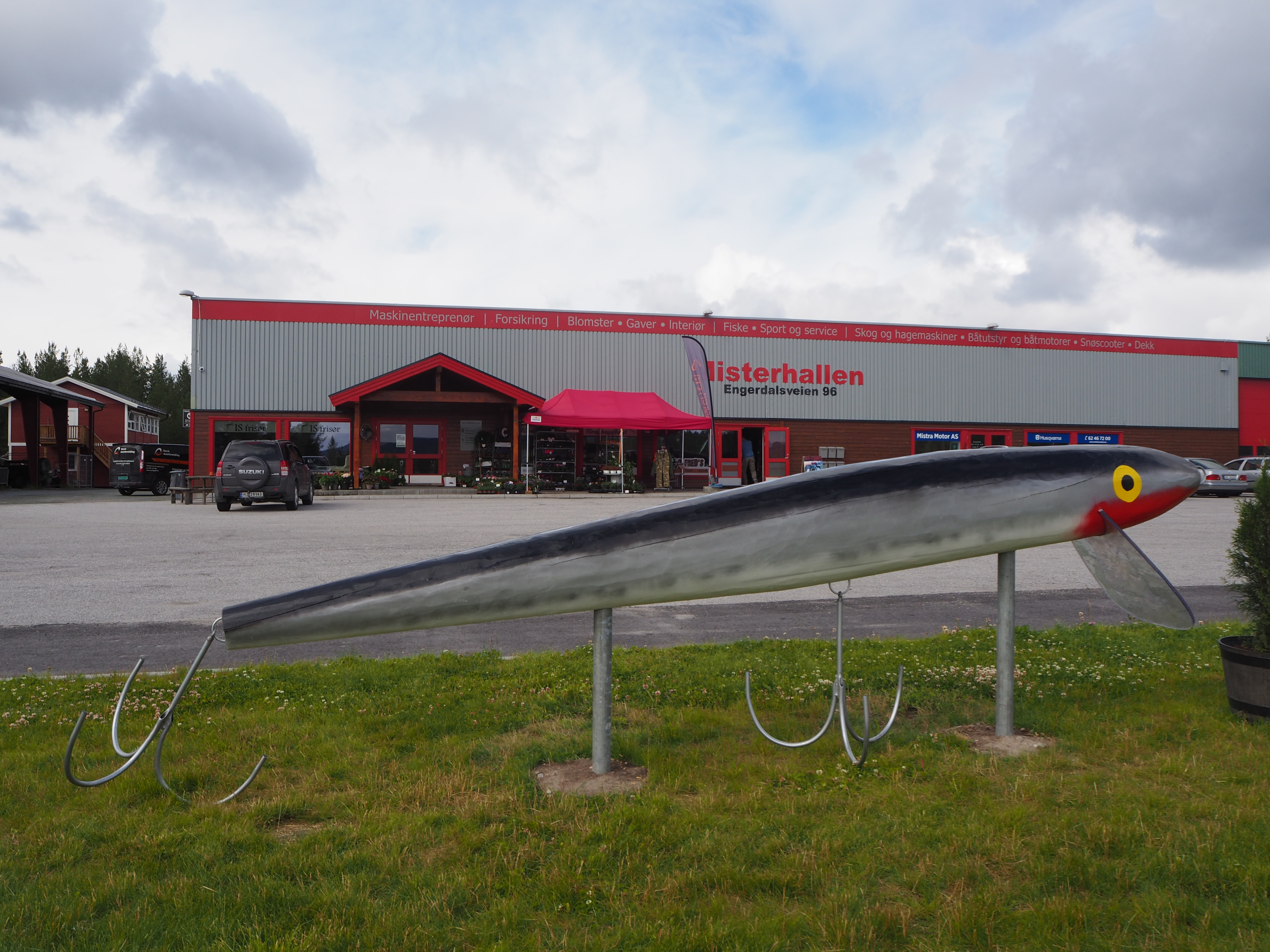 The world's largest fishing lure in Åkrestrømmen